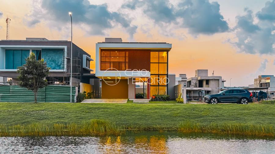 CASA NO CONDOMÍNIO VISTA LAGOA