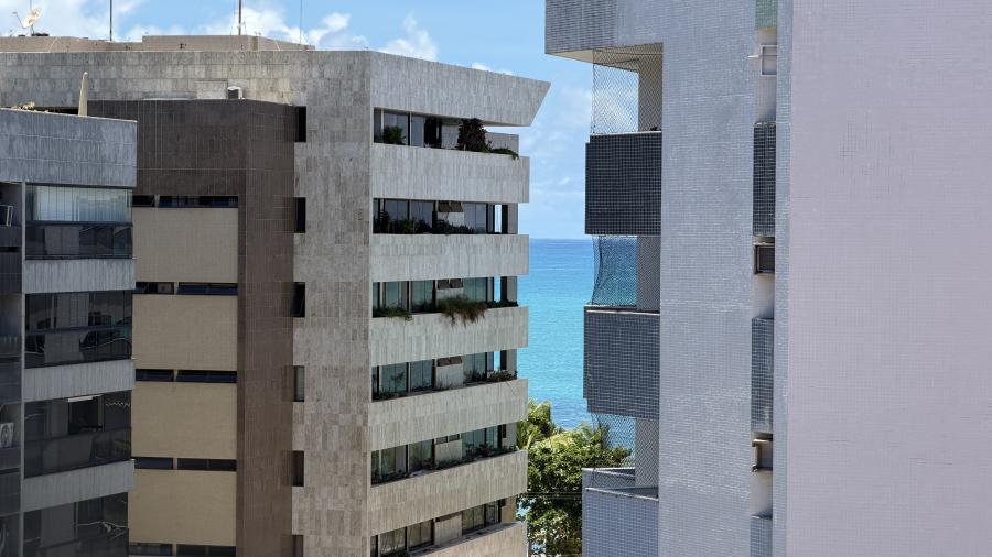 APARTAMENTO COM 3 QUARTOS NA PONTA VERDE