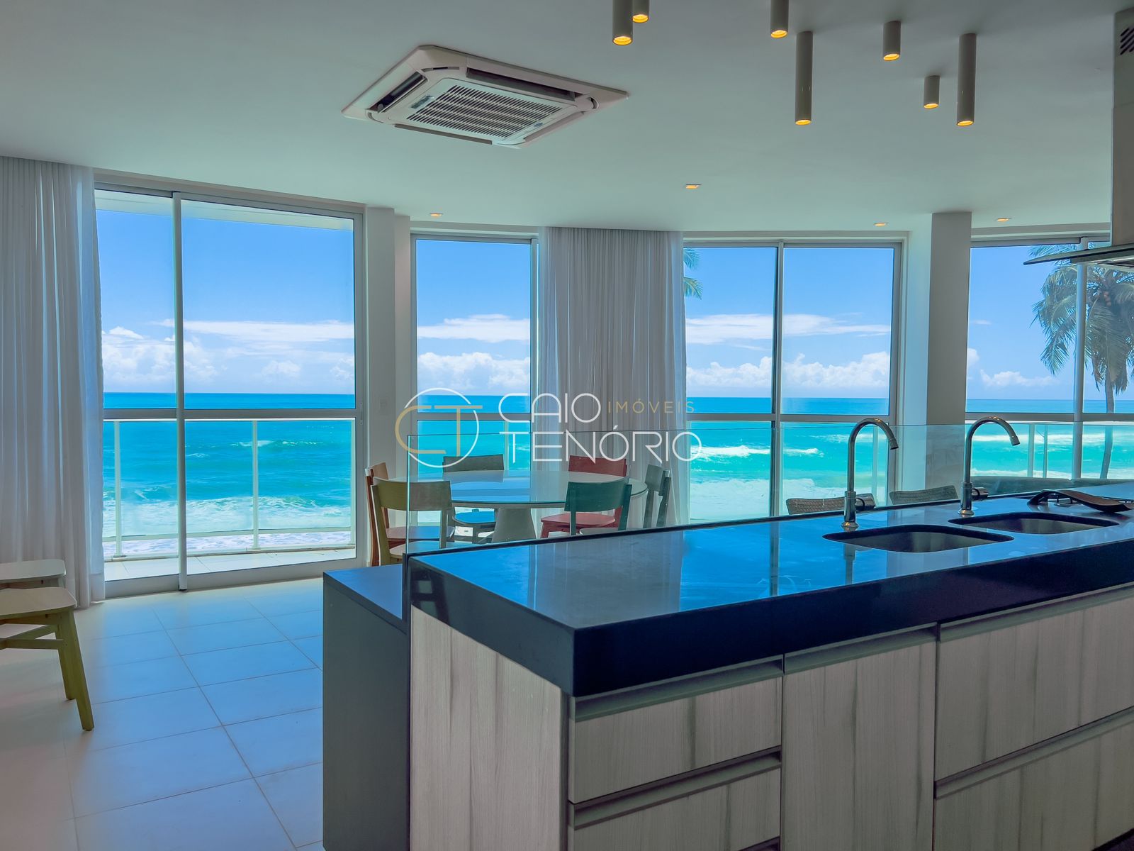 Apartamento frente mar na Barra de São Miguel